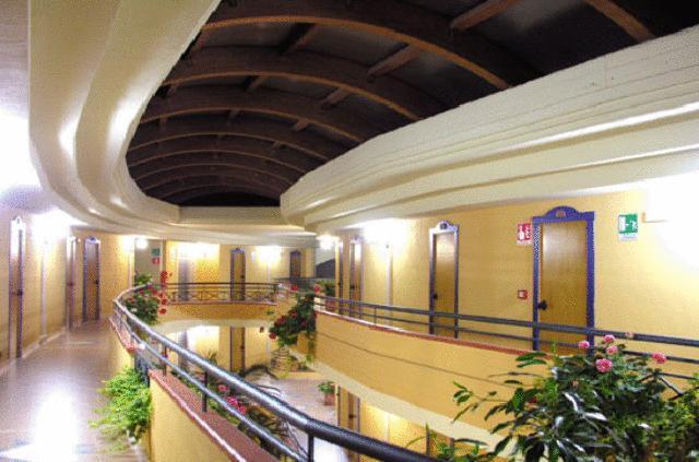 Готель Centro Turistico Akiris Нова-Сірі-Маріна Екстер'єр фото